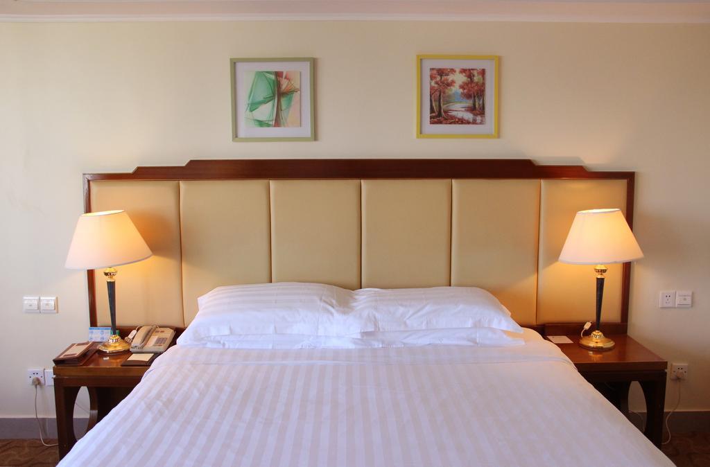 Pearl River Garden Hotel Sanya Rum bild